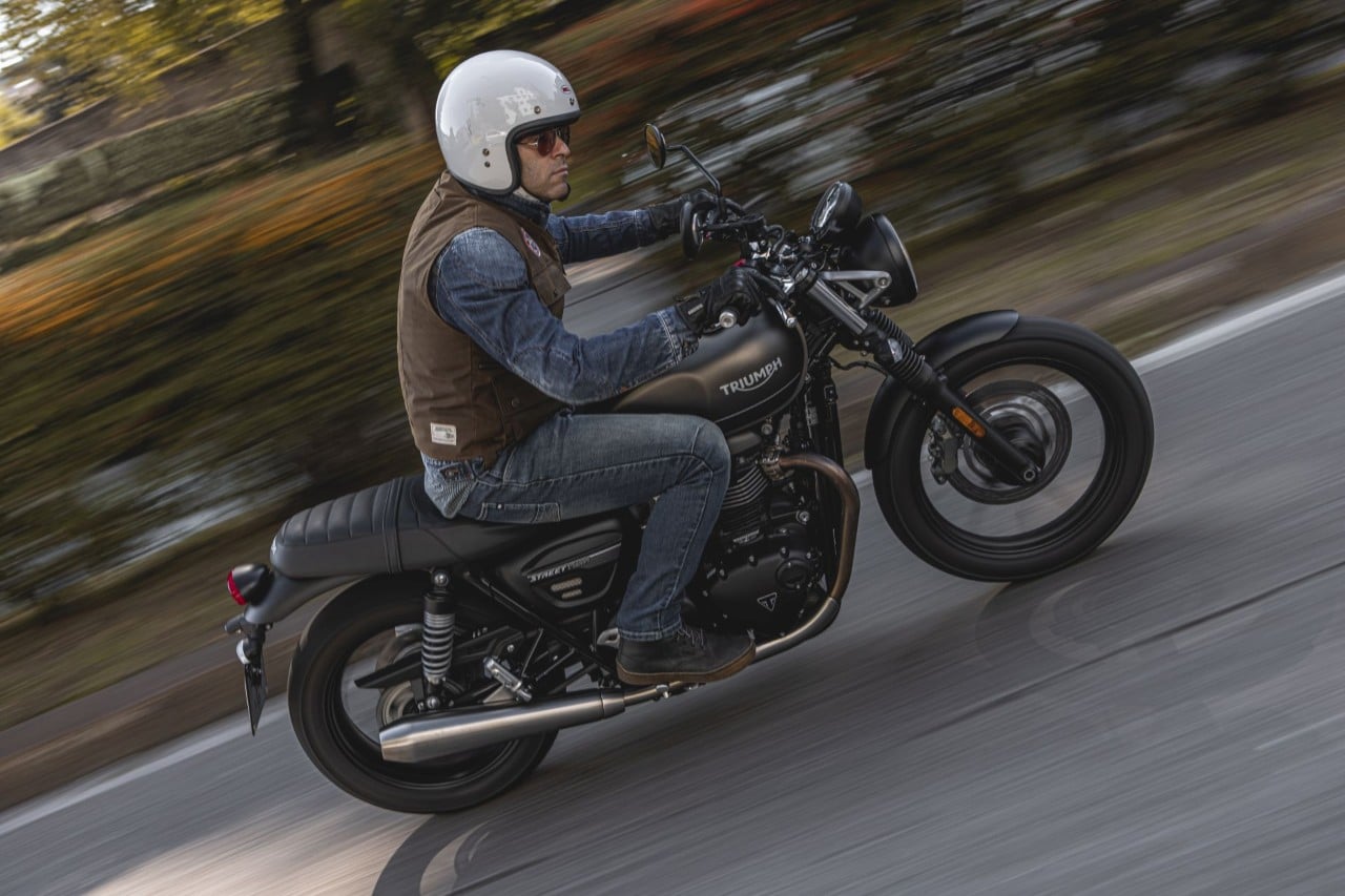 Moto Guzzi V7 Centenario e Triumph Street Twin: questione di PEDIGREE